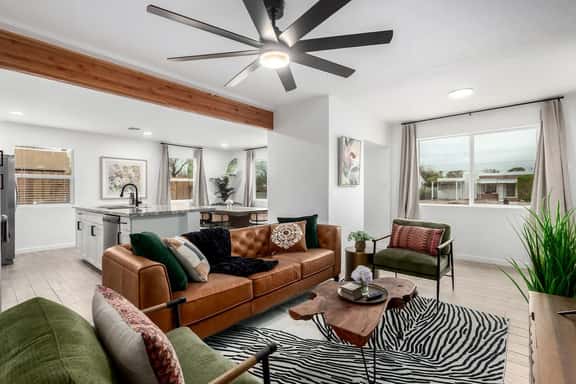 Soorya Hacienda 5 Bed 4 bath and Close to UofA - Image 1