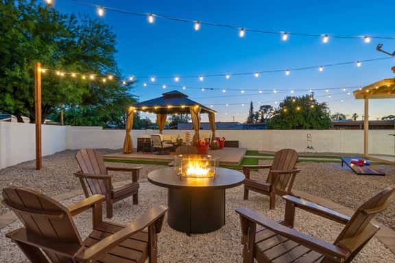Casa Verde | Midtown | Fire pit  Lounge - Image 1